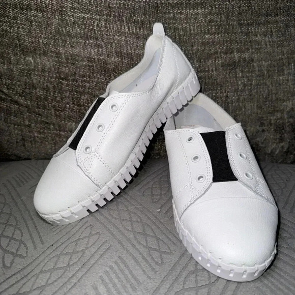 Women's Bernie Mev, TW65 Sneaker TW65-WHT-blk ELAS White Black Leather - Picture 1 of 7